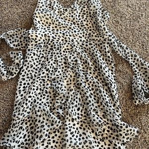 Leopard printed ruffle dress Sz m